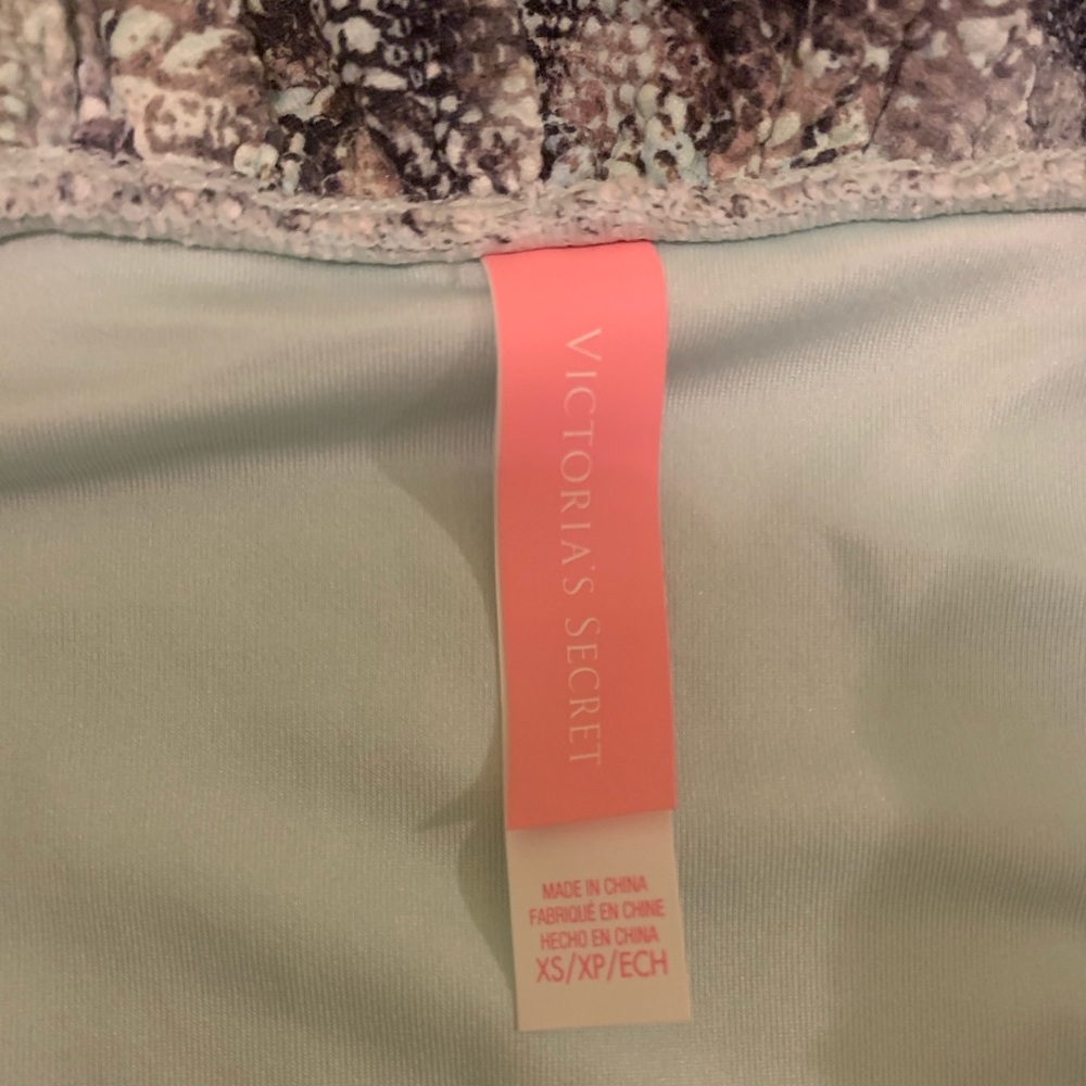 Victoria’s Secret Snake Print Swimsuit - Picture 4 of 6